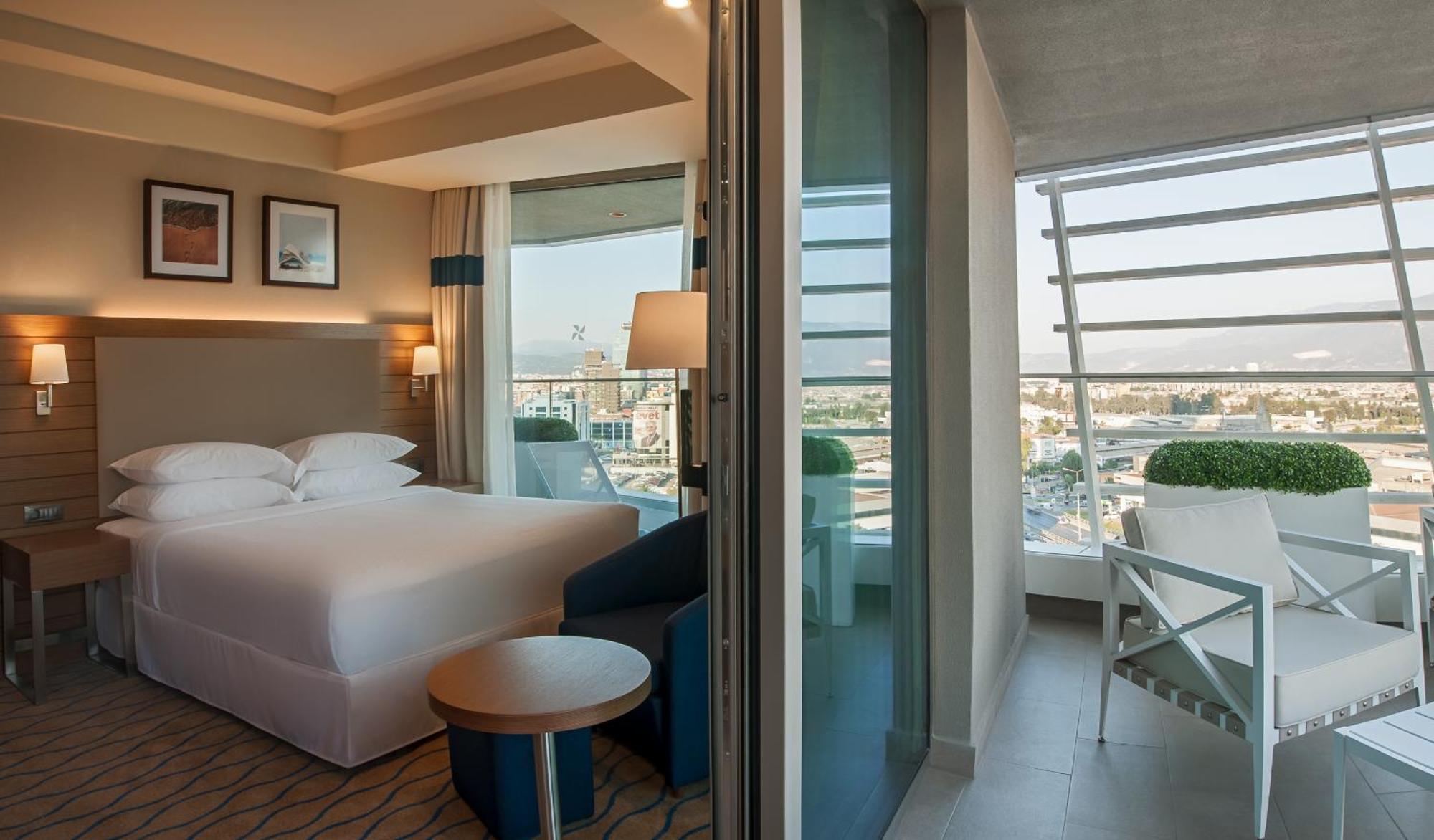 Four Points By Sheraton Измир Экстерьер фото